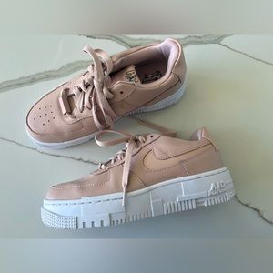 Nike Air Force Rose Size 6.5